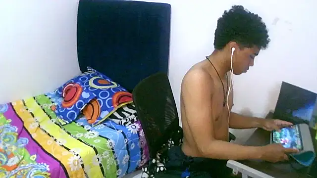 Snapshot of sexy_diamante_ chatting on 14, 9, 2025 sexy diamante online show from 14, 9, 2025