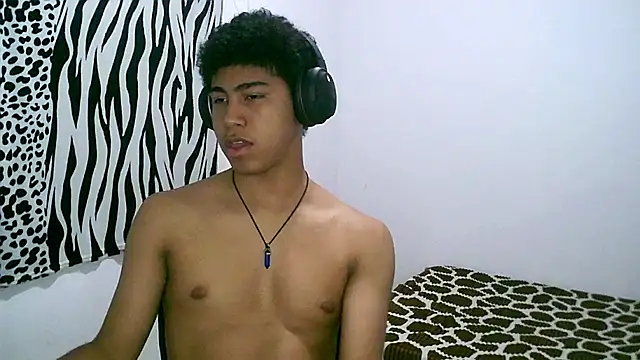 sexy diamante  online show from 22, 4, 2026