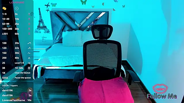 Dana martinezz online show from 4, 12, 2024