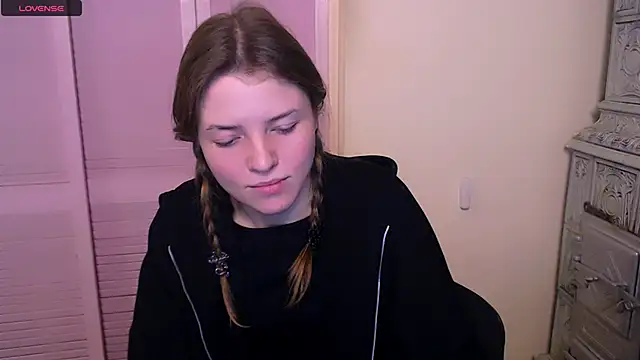 Snapshot of MissOliviaa_ chatting on 21, 12, 2024 MissOliviaa  online show from 21, 12, 2024