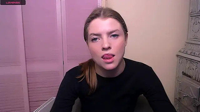 Snapshot of MissOliviaa_ chatting on 22, 12, 2024 MissOliviaa  online show from 22, 12, 2024