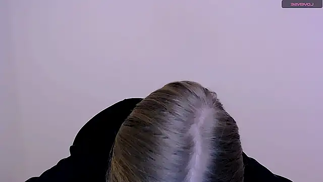 MissOliviaa  online show from 23, 12, 2024
