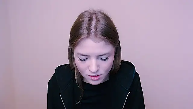 MissOliviaa  online show from 4, 1, 2025