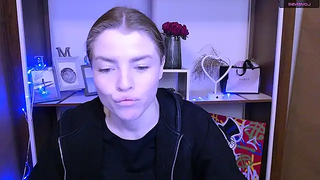 MissOliviaa  online show from 13, 1, 2025