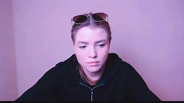 MissOliviaa  online show from 10, 2, 2025