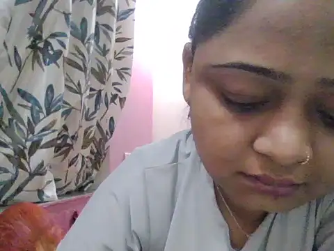 Snapshot of manvi199407 chatting on 2, 10, 2025 manvi199407 online show from 2, 10, 2025