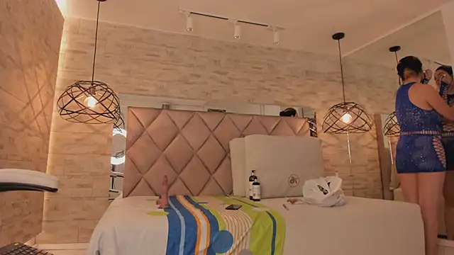 dorothy vegga online show from 8, 3, 2025