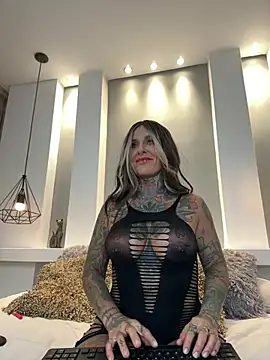 Snapshot of remyflux666 chatting on 26, 6, 2026 remyflux666 online show from 26, 6, 2026