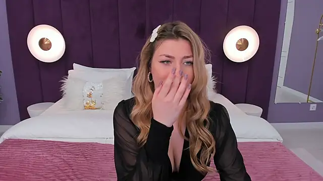 HelenaMorgan online show from 11, 1, 2025