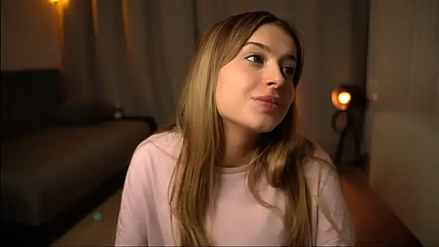 elisa moon online show from 21, 12, 2024