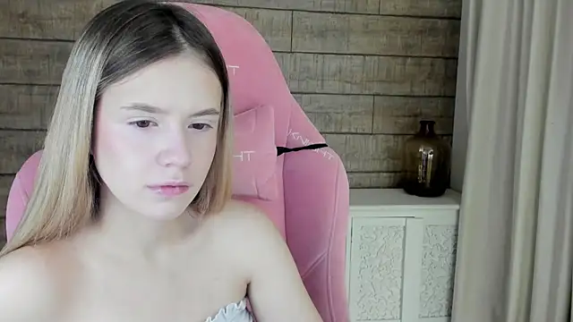 MilanaBalmain online show from 22, 11, 2025