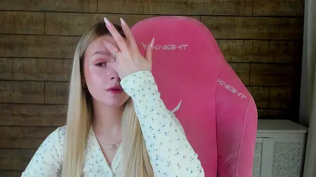 MilanaBalmain online show from 4, 3, 2026