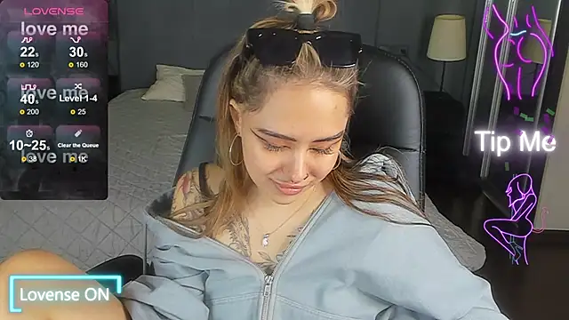 baby  kim online show from 9, 10, 2025