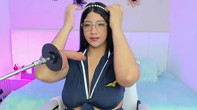 Snapshot of estrella_bigboobs14 chatting on 31, 10, 2025 estrella bigboobs14 online show from 31, 10, 2025