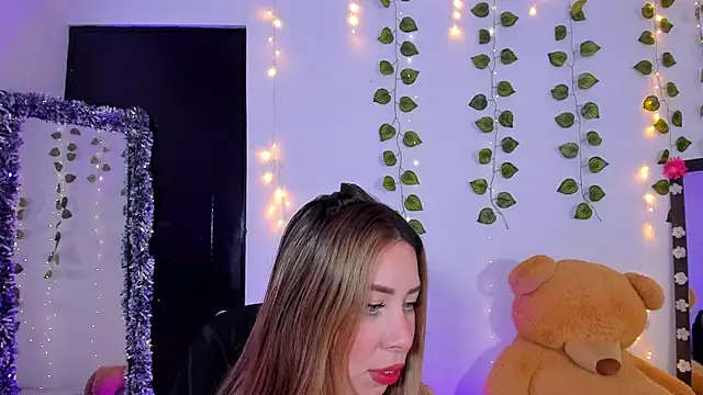 JanneKim online show from 6, 3, 2026