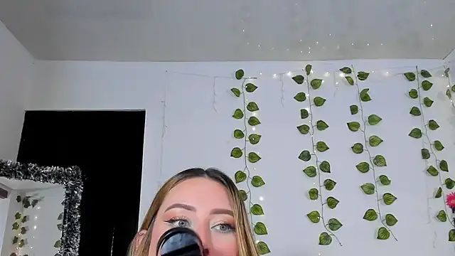 JanneKim online show from 6, 4, 2026