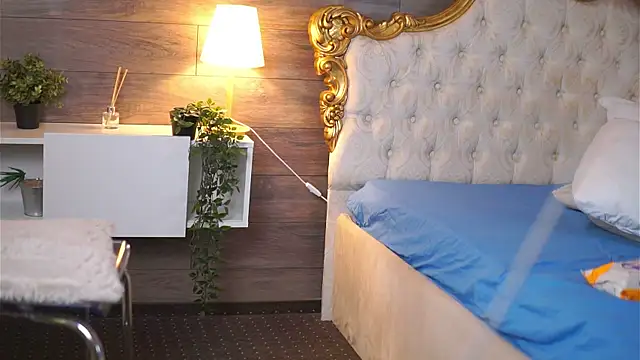 DeniseDevilles online show from 5, 3, 2025