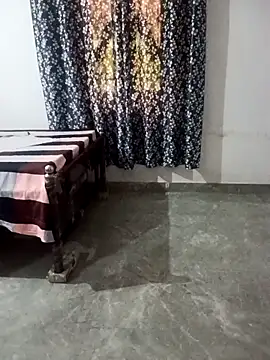 EeshaBhabi online show from 2, 4, 2026