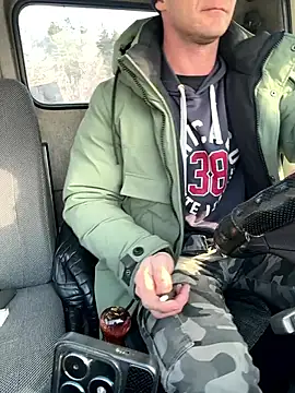 Snapshot of AlexGWoW chatting on 24, 2, 2025 AlexGWoW online show from 24, 2, 2025