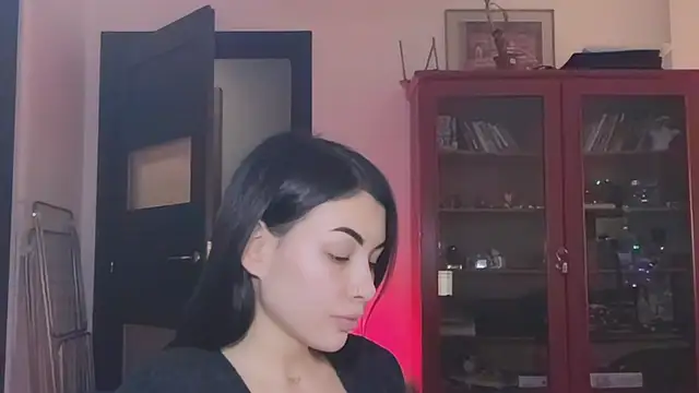 valorant girl online show from 25, 2, 2025