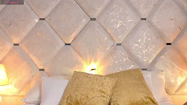 Anna risse online show from 6, 2, 2025