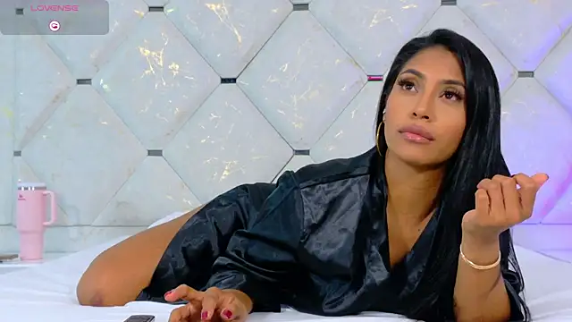 Anna risse online show from 3, 10, 2025