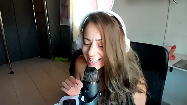 jessiburningheels online show from 21, 2, 2025