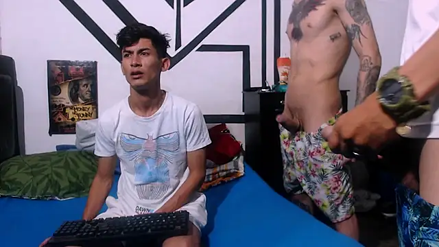 Snapshot of badssboys_always chatting on 20, 12, 2024 badssboys always online show from 20, 12, 2024