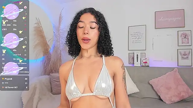 Crystal Dluna online show from 12, 3, 2025