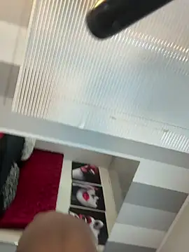 KENDER21  online show from 4, 3, 2025