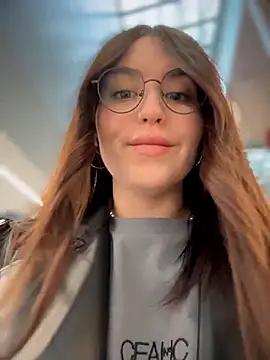 meow girl online show from 17, 2, 2026