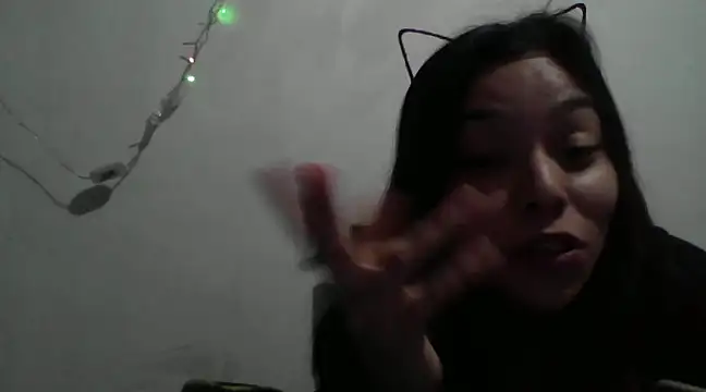 Snapshot of adry_moon666 chatting on 13, 12, 2024 adry moon666 online show from 13, 12, 2024