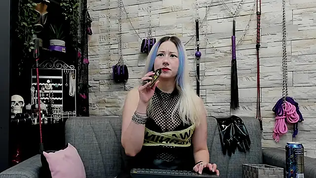 CruelMistress online show from 14, 1, 2026