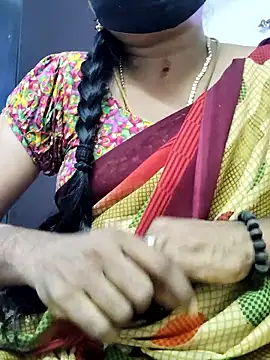 Snapshot of Tamilrojanew chatting on 21, 5, 2026 Tamilrojanew online show from 21, 5, 2026
