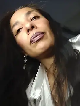 chloewildd  online show from 23, 7, 2026