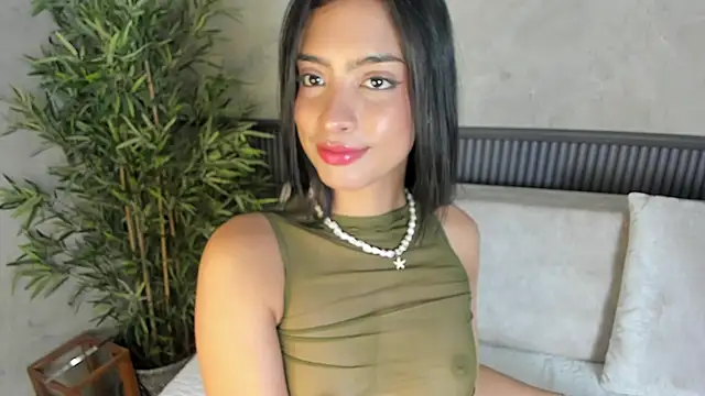 Naomi Dasilva online show from 27, 2, 2025