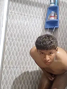 Tu papi 69  online show from 25, 9, 2025