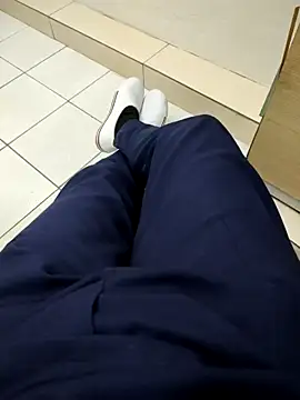 gatmoreno1 online show from 1, 10, 2025