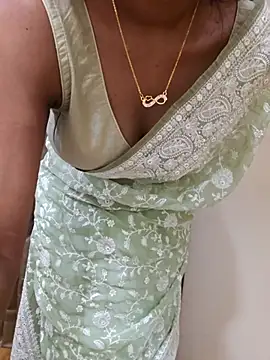 Tanisha789 online show from 10, 10, 2025