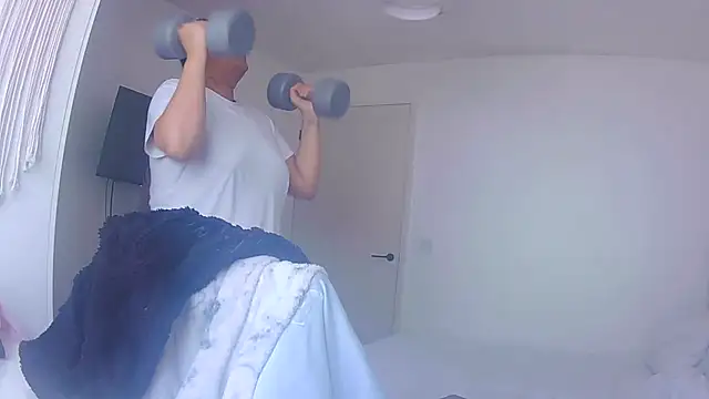 vanilla chocolate23 online show from 5, 4, 2026