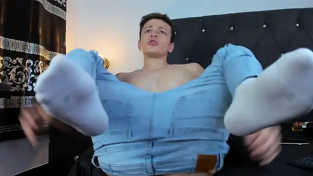 Angel Cuervo online show from 24, 1, 2025