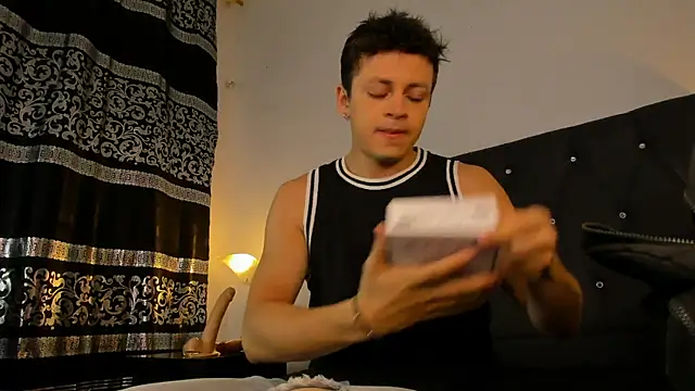 Angel Cuervo online show from 27, 1, 2025