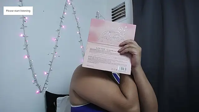 Nicol Love0 online show from 31, 10, 2025