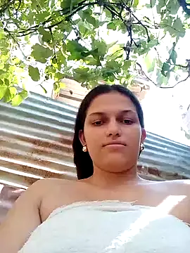 girl milk1 online show from 16, 2, 2025