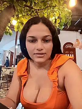 girl milk1 online show from 18, 11, 2025