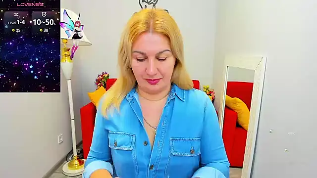 Lili Crossi online show from 3, 11, 2025