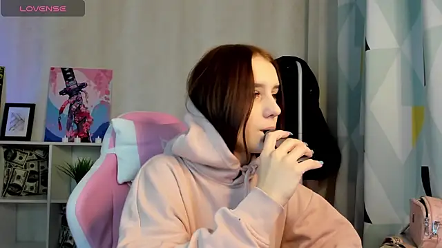 Snapshot of Tonya_Gray chatting on 26, 12, 2024 Tonya Gray online show from 26, 12, 2024