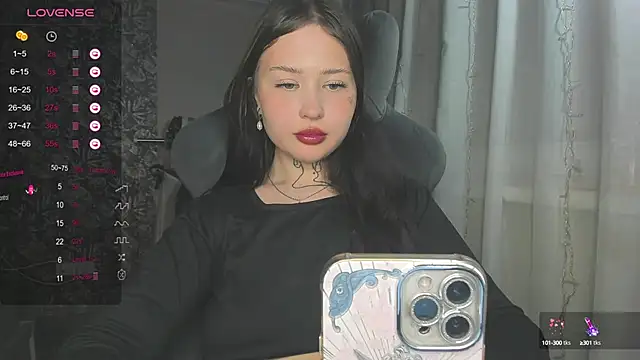 Snapshot of kate8ketee8 chatting on 6, 12, 2024 kate8ketee8 online show from 6, 12, 2024