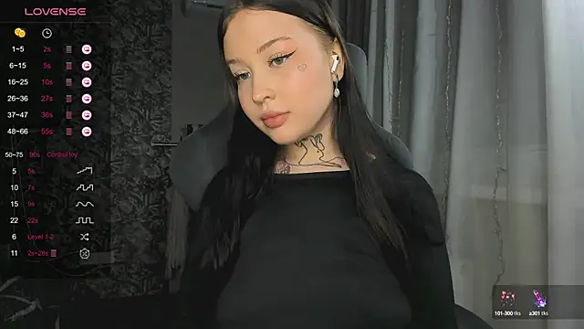 Snapshot of kate8ketee8 chatting on 21, 12, 2024 kate8ketee8 online show from 21, 12, 2024