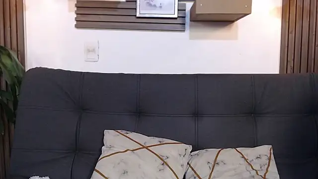 rihannagil online show from 16, 1, 2026